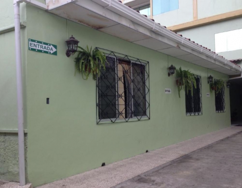 Hostal Los Lirios